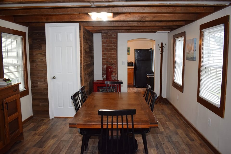 Moon Dreams Cottage-Dining Room