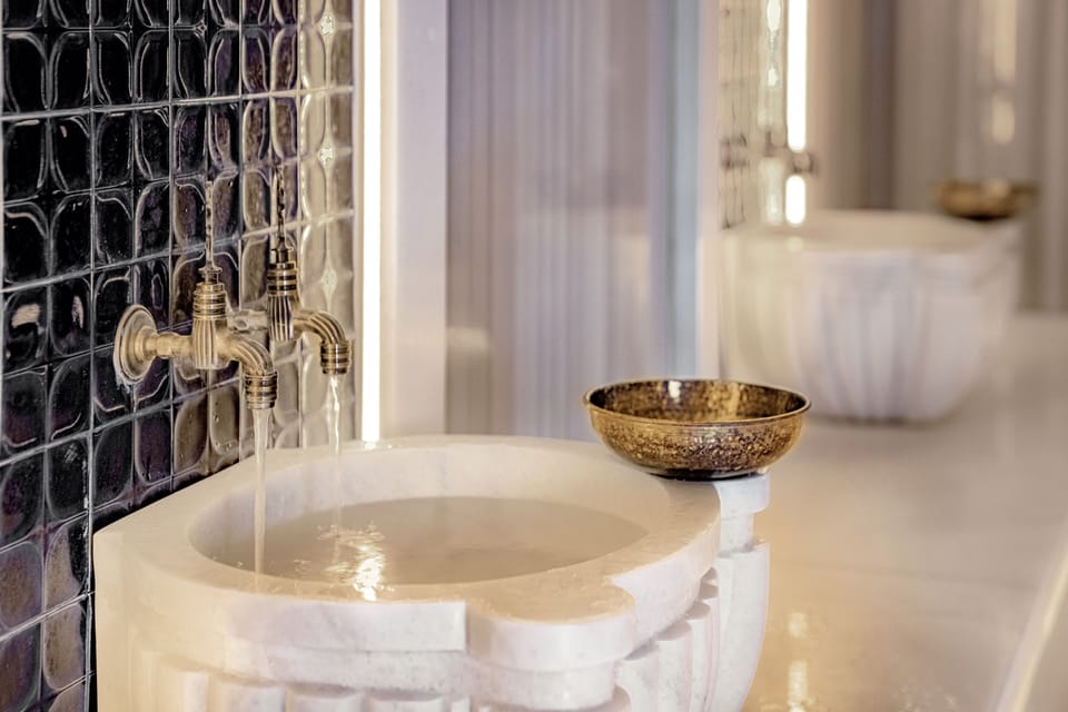 Sauna, hot tub, steam room, Turkish bath, body treatments, mud baths