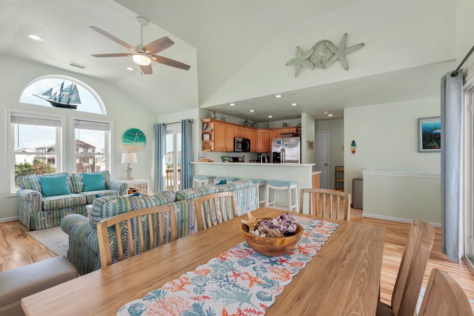 KDN4608: Starry Nights l Top Level Dining Area