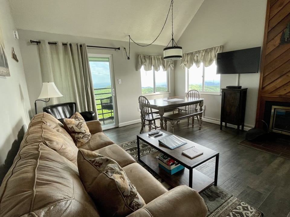 Open Living/Dining area with mountain views