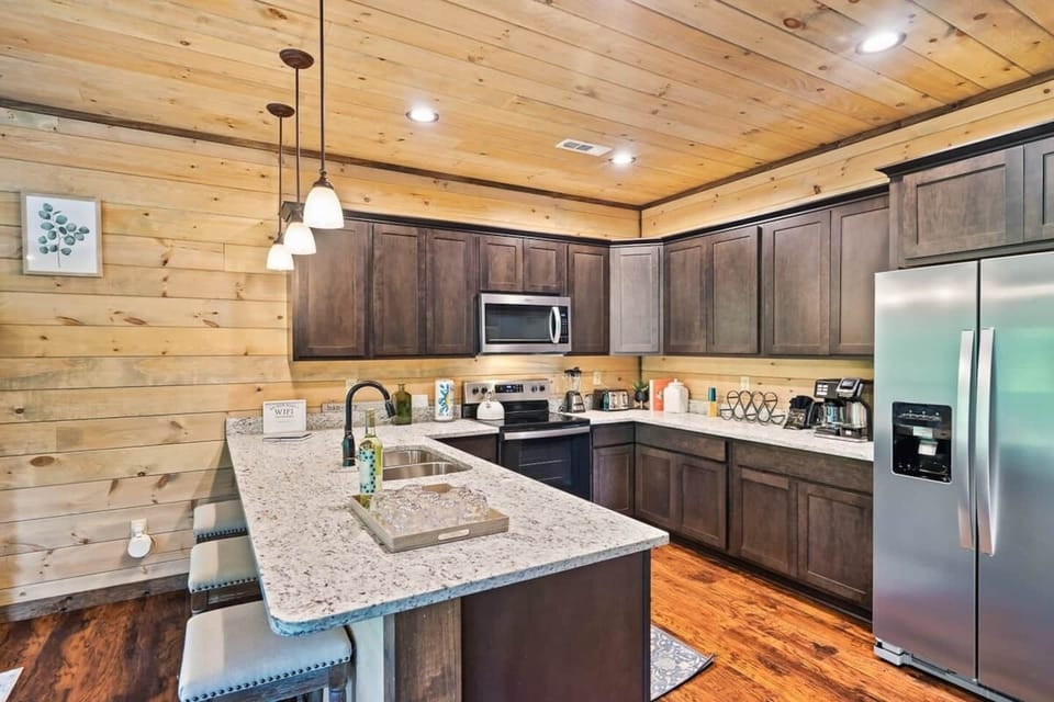 Fully stocked kitchen