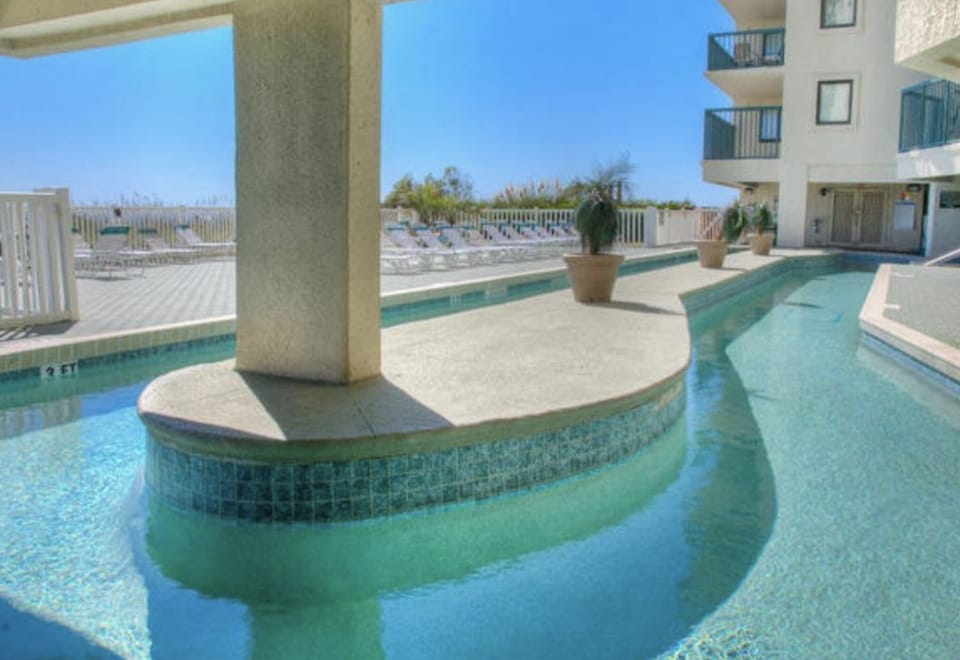 Lazy River pool.  Pool floats available.