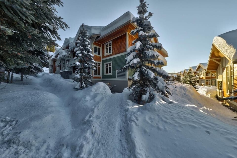 Condo, 2 Bedrooms | Exterior