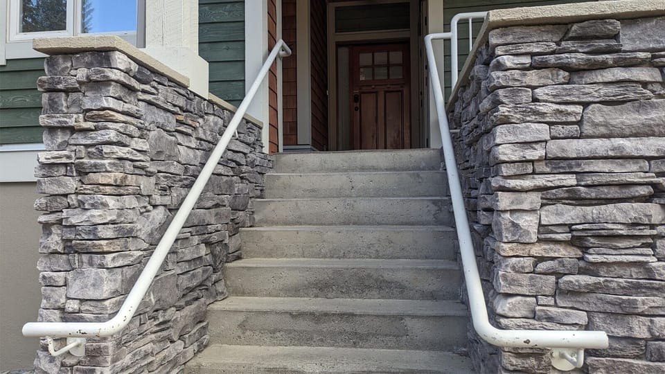 Condo, 2 Bedrooms | Property grounds