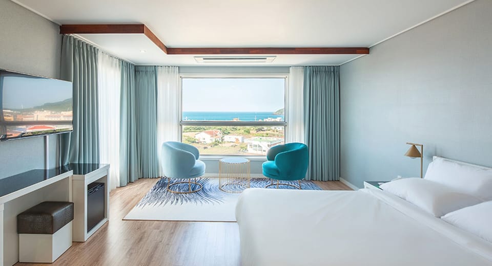 Junior Twin Room, 2 Double Beds, Sea View | Beach/ocean view