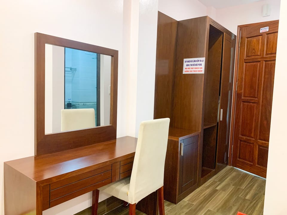 Minibar, in-room safe, desk, soundproofing