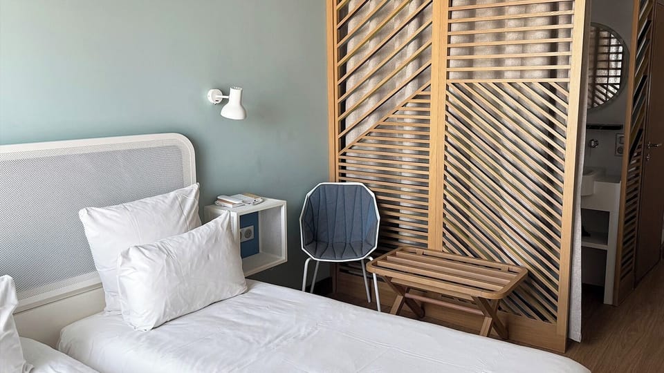 Classic Twin Room, 2 Twin Beds | Hypo-allergenic bedding, down comforters, in-room safe, desk
