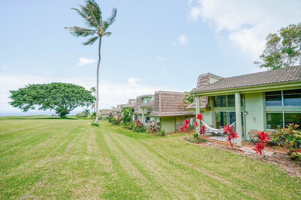 The exterior of our condo in Princeville.