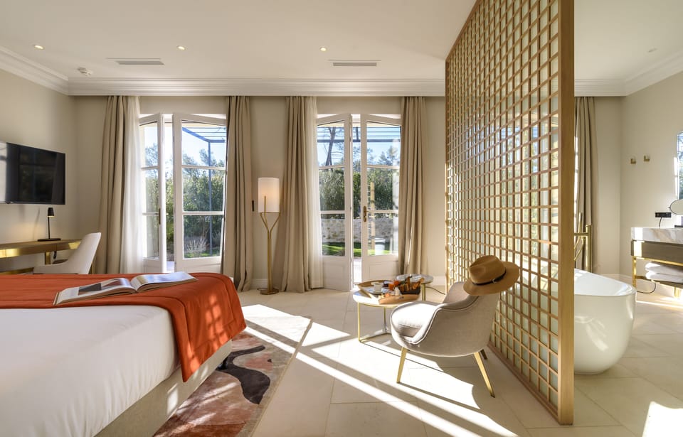 Signature Suite, Terrace | Premium bedding, pillowtop beds, minibar, in-room safe