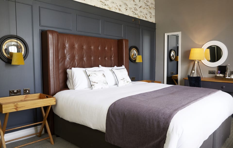 Superior Room | Desk, WiFi (free), bed sheets