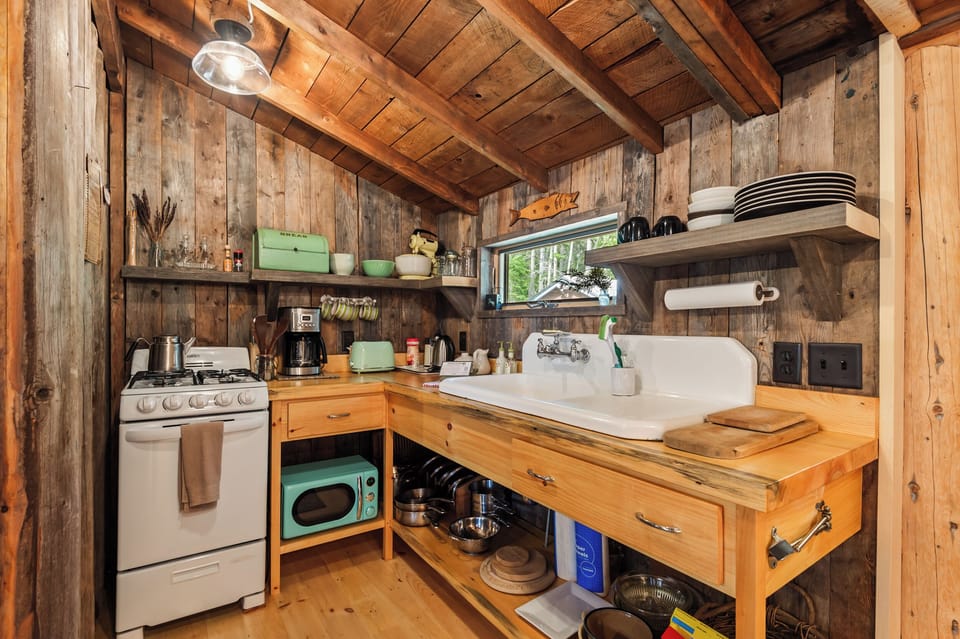Fully equipped kitchen