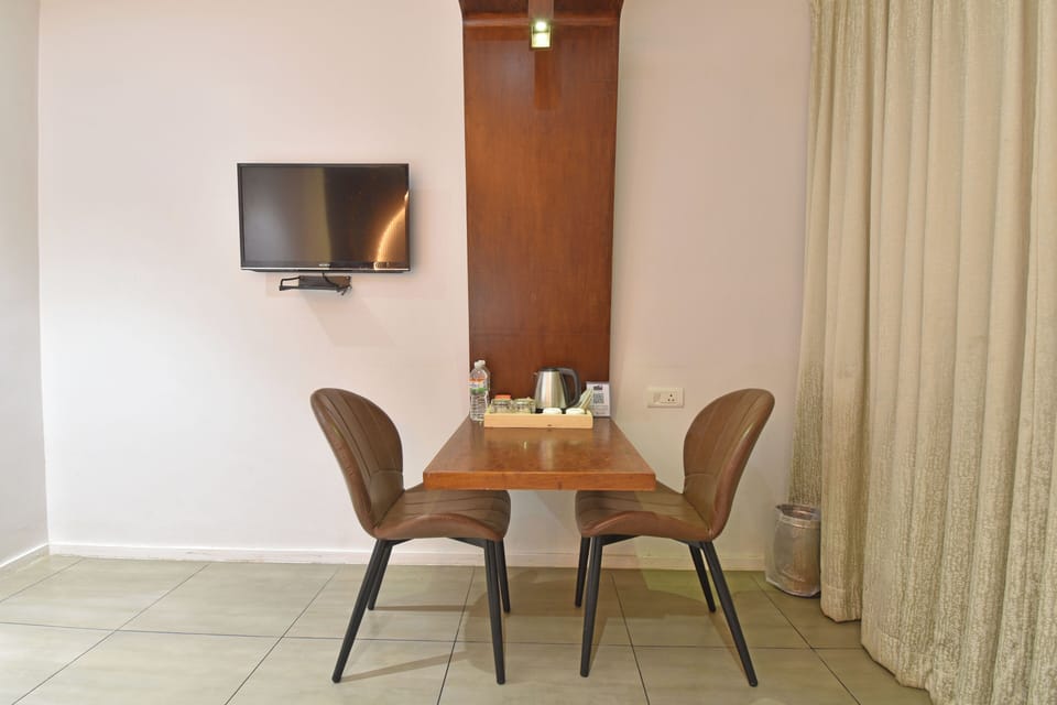 Executive Room | In-room dining