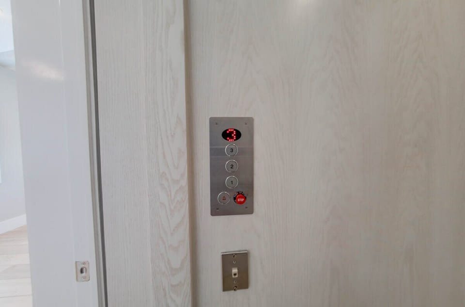 Elevator to Floors 1-2-3