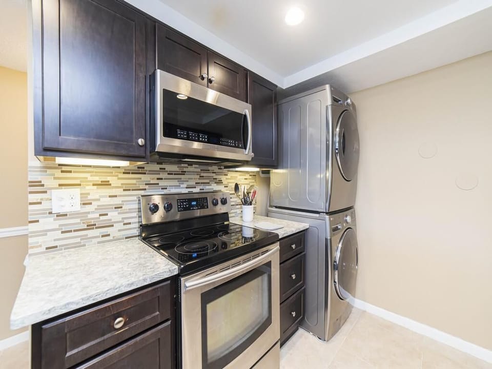 Anastasia Condos - Kitchen