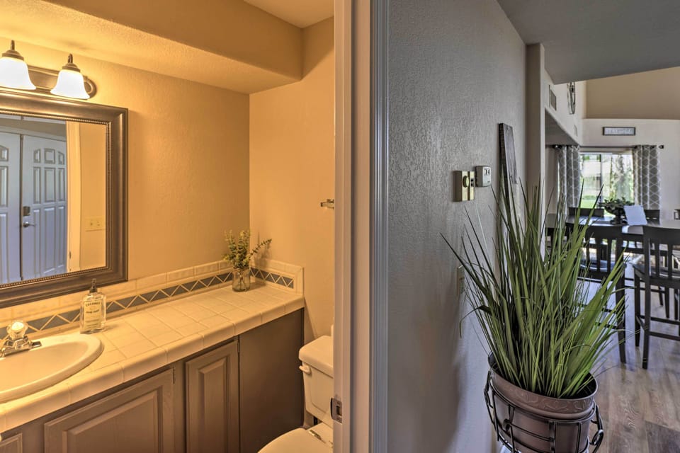 Half Bathroom | 1st Floor