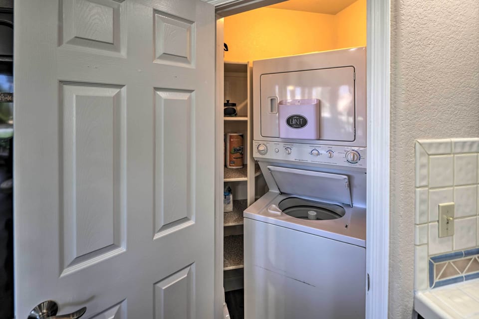 In-Unit Laundry Machines | Detergent Provided | 1st Floor