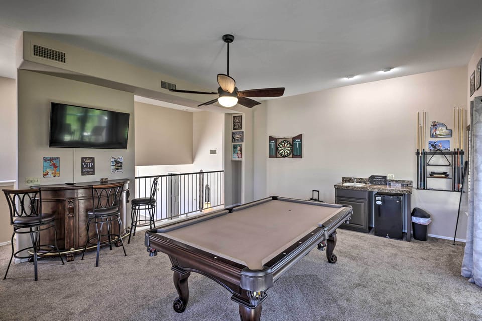 Game Room | 3rd Floor | Smart TV | Wet Bar