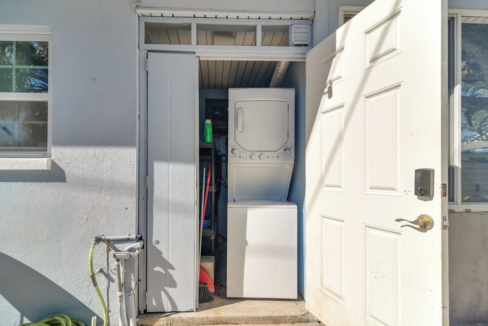 On-Site Washer/Dryer