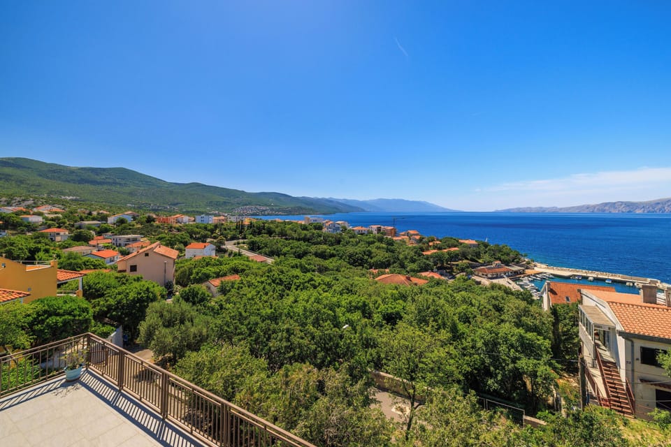 Apartment (A1) | Water view