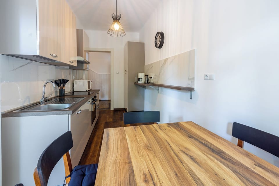 Apartment (K1) | Dining