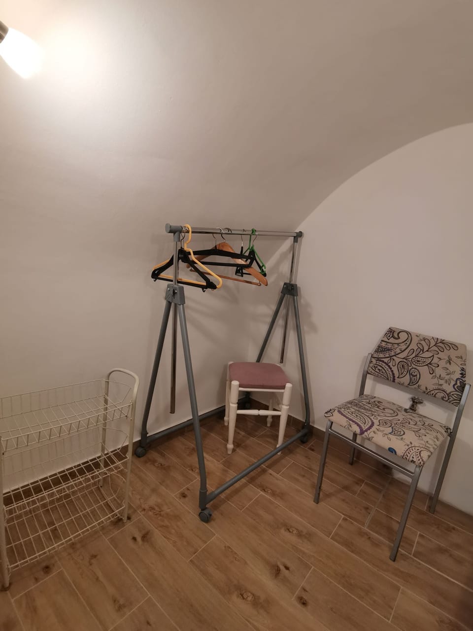 Iron/ironing board, free WiFi