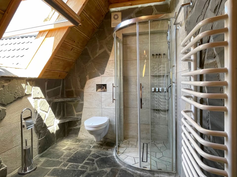 Comfort Room, 2 Bedrooms, Balcony | Bathroom | Shower, free toiletries, hair dryer, towels
