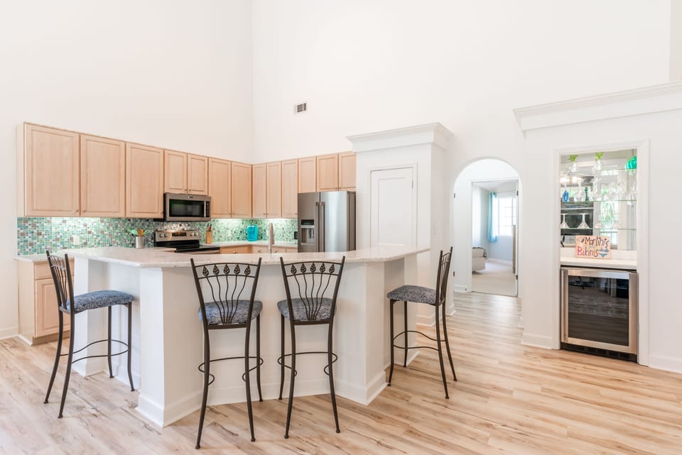 Kitchen Bar Area