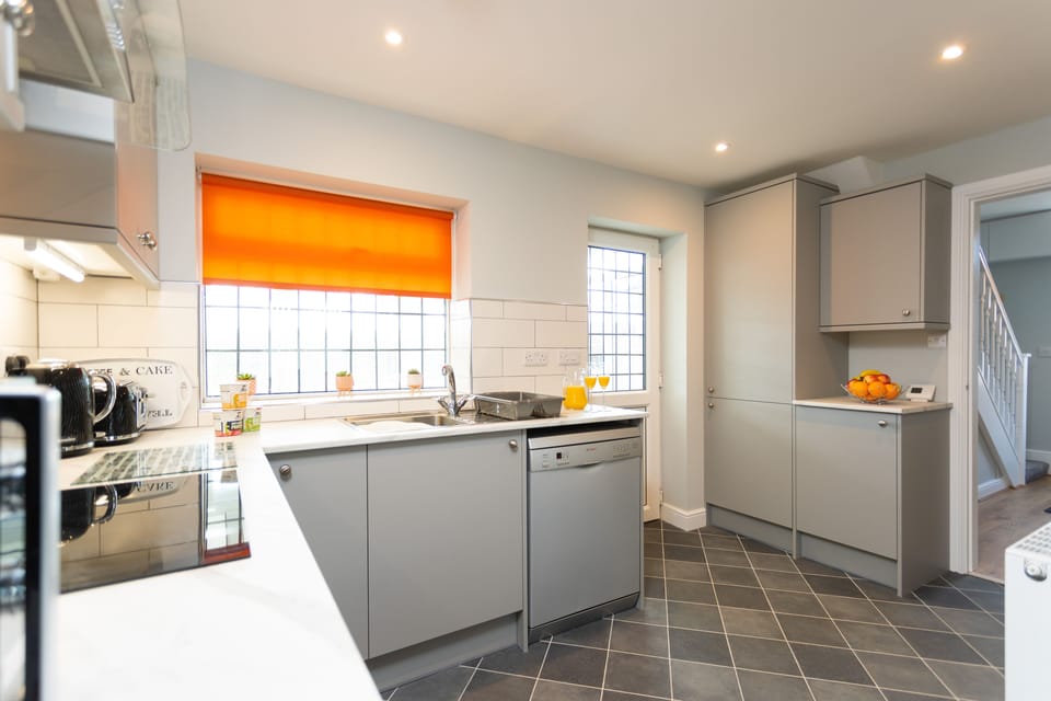 Family House, Private Bathroom | Shared kitchen | Highchair