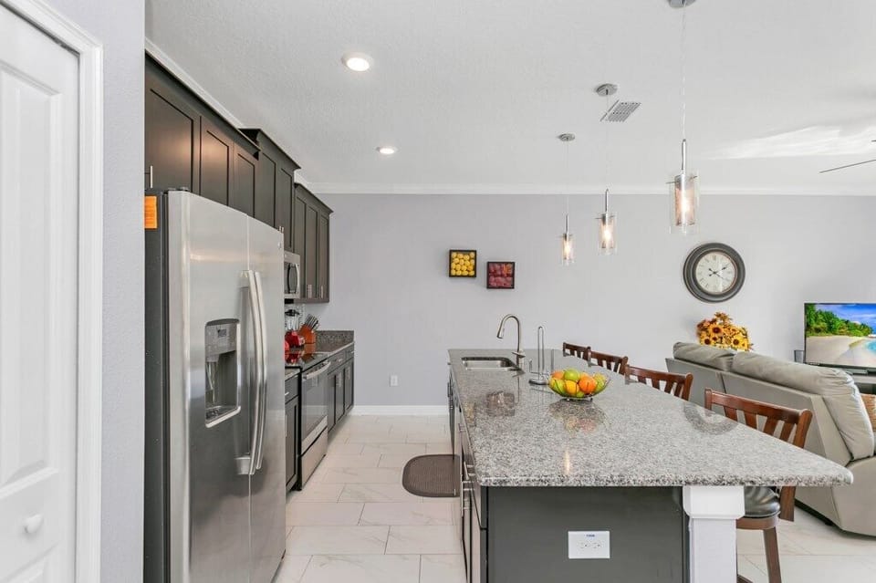 4886RomeoCir,StoreyLake_06