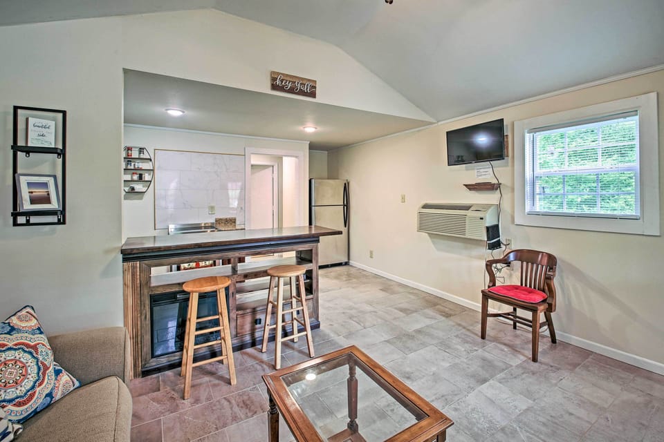 Living Room | Air Conditioning