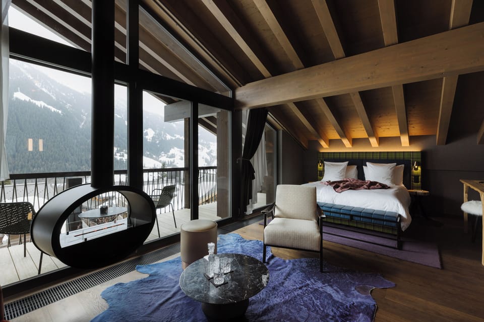 Luxury Junior Suite | Premium bedding, free minibar, in-room safe, desk