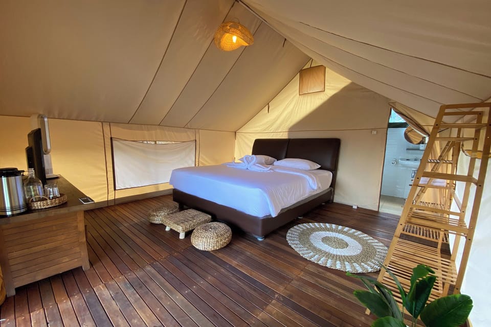 Pet Friendly Glamping | Free WiFi, bed sheets