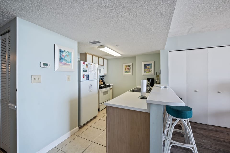 Sit around the kitchen bar and plan your next excursion.