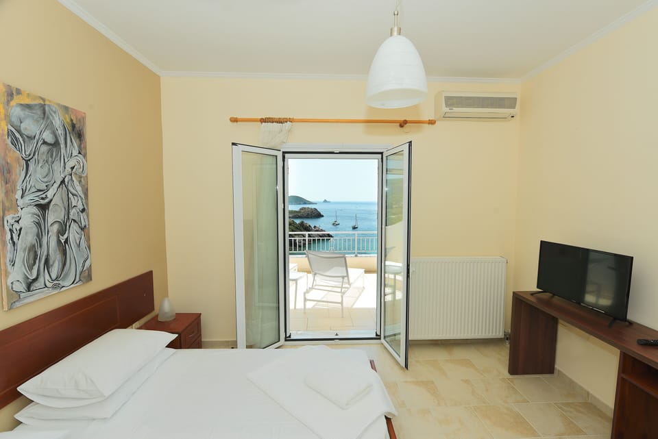 Platakia-Blu-Apt1-01 (3)