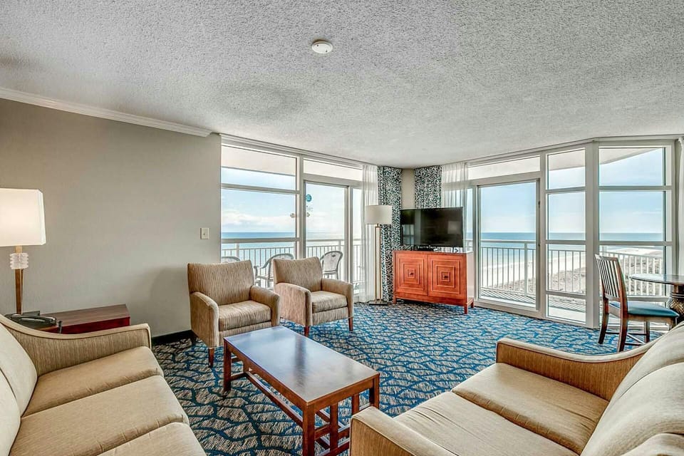 Spacious oceanfront living room 