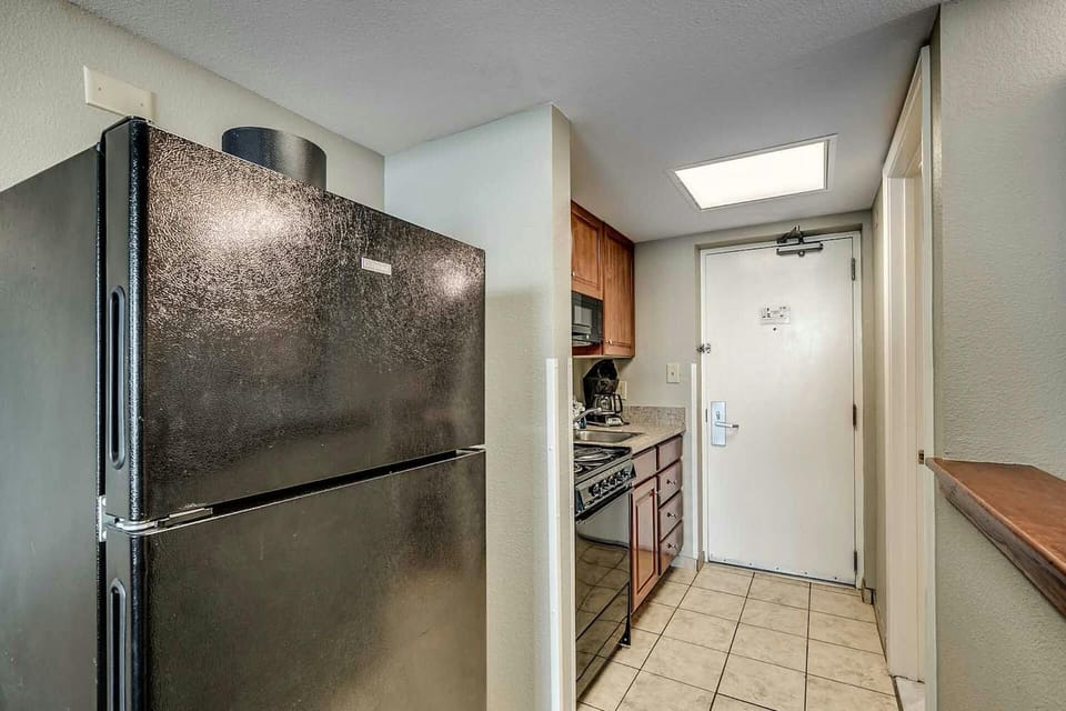 Studio kitchen 