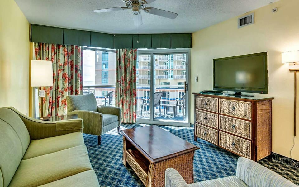 Flat screen TVs in all rooms 