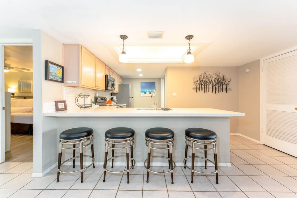 Our bright, well equipped kitchen has everything you need to take care of your family while you get the relaxation time you need.