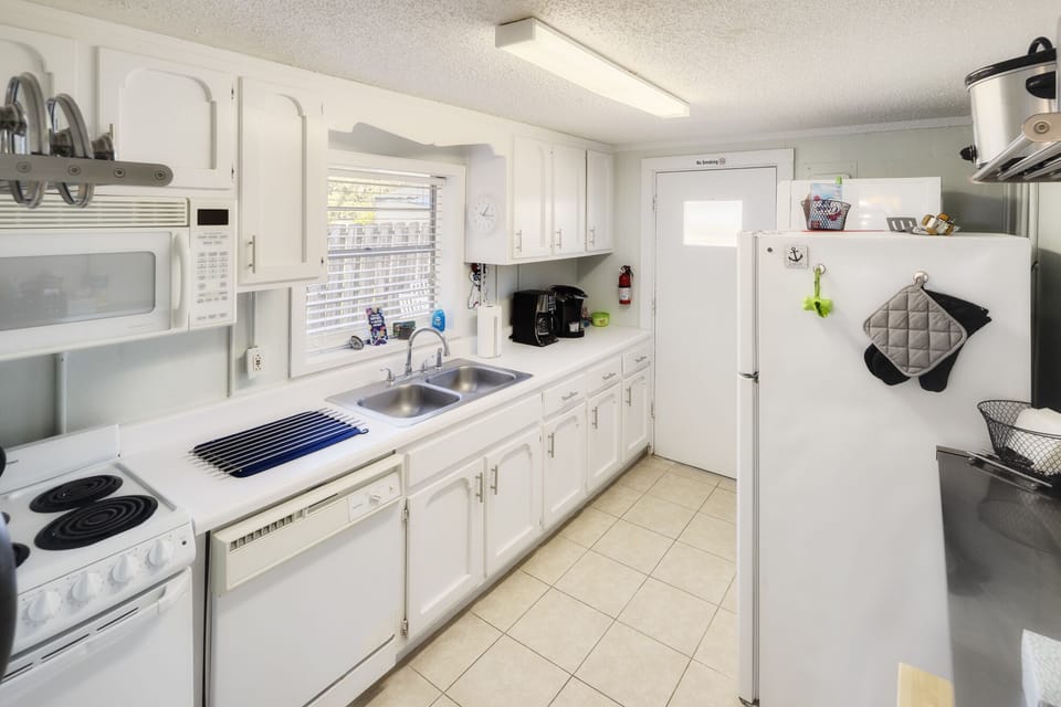 Kitchen Unit B