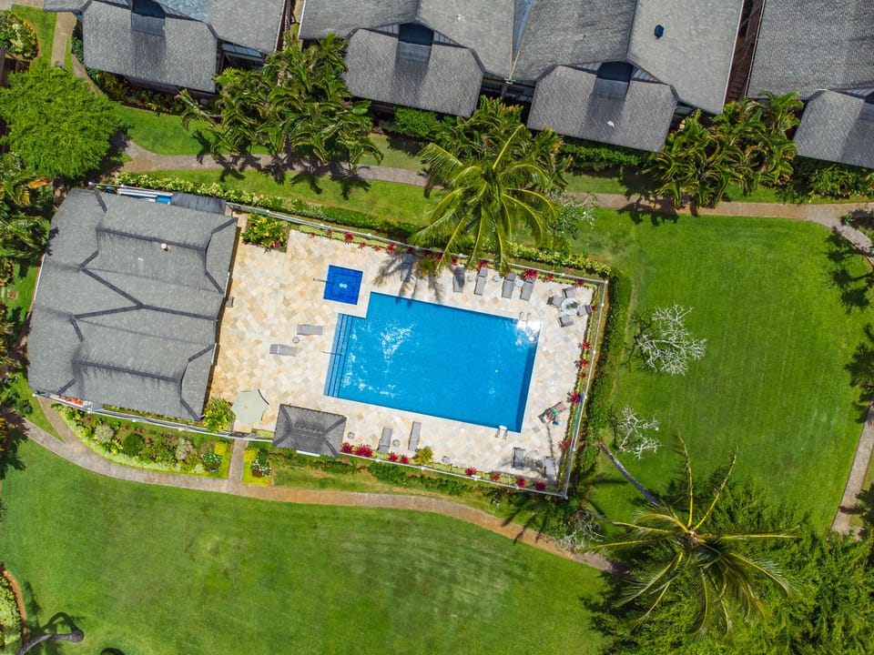 Our sparkling pool & spa has all the amenities including barbecues and loungers.