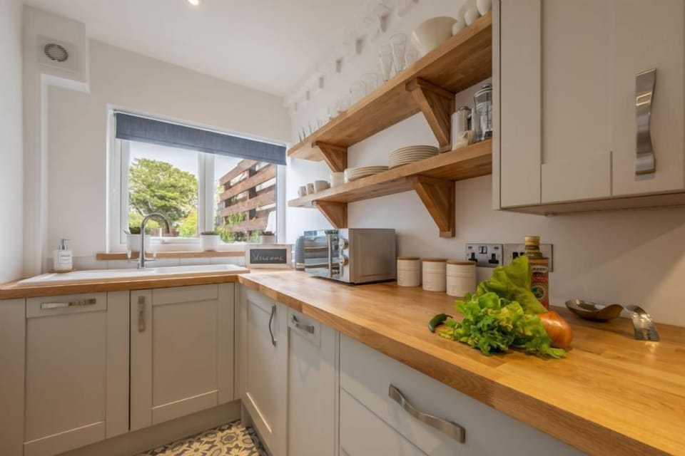 Ground floor: Kitchen