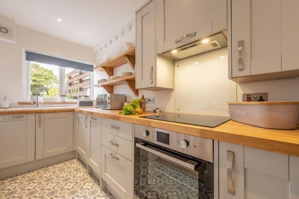 Ground floor: Kitchen