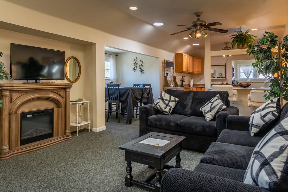 Multiple options for indoor dining