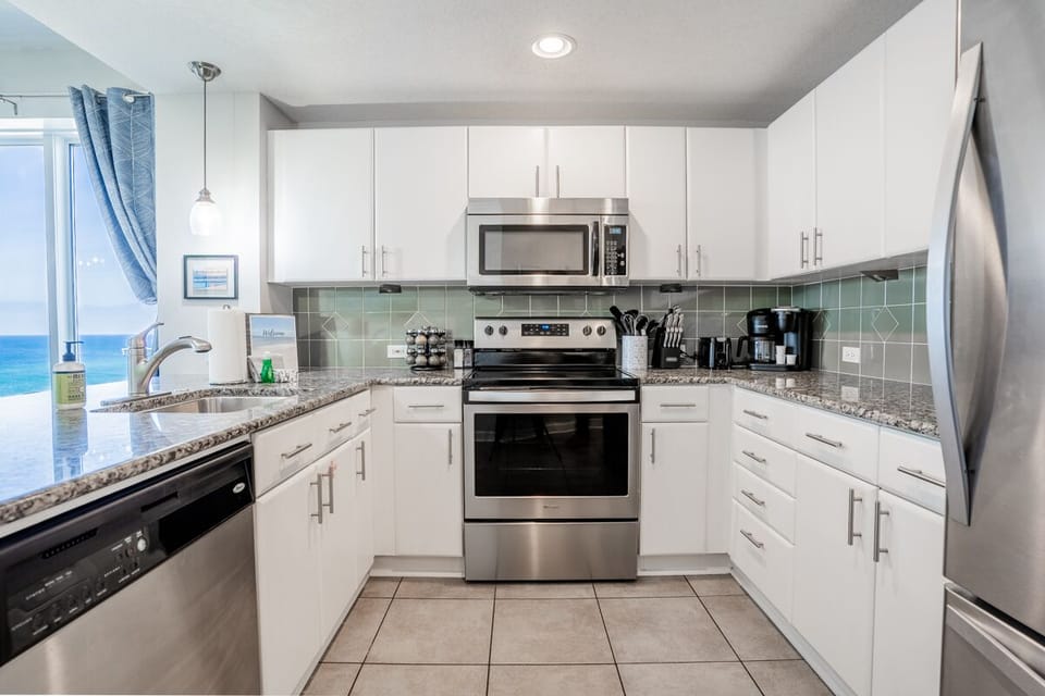 Fully stocked kitchen, includes all utensils, pans, spices, Keurig, etc. 