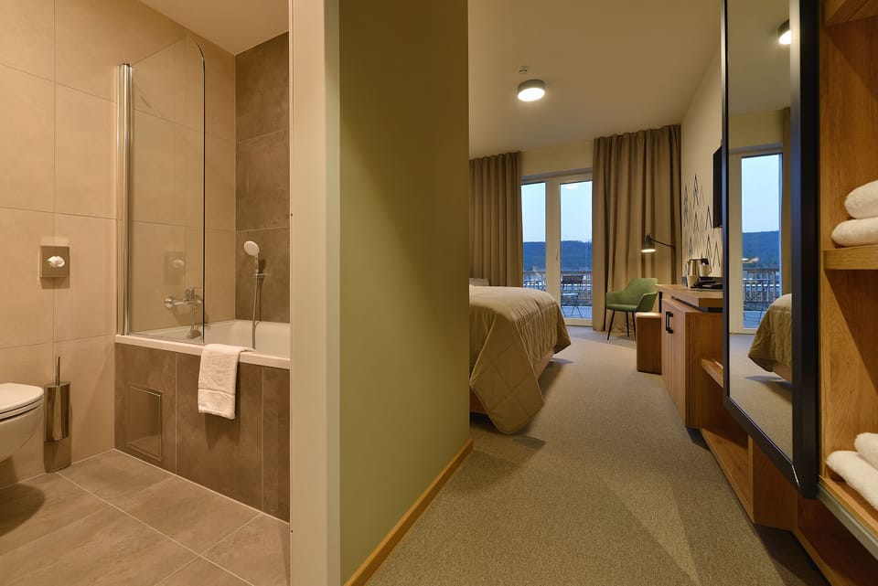 Comfort Double Room, Terrace | Minibar, in-room safe, desk, laptop workspace