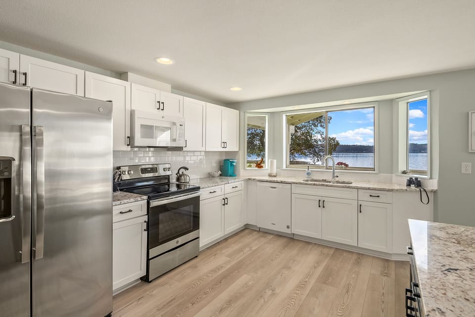Spacious kitchen
