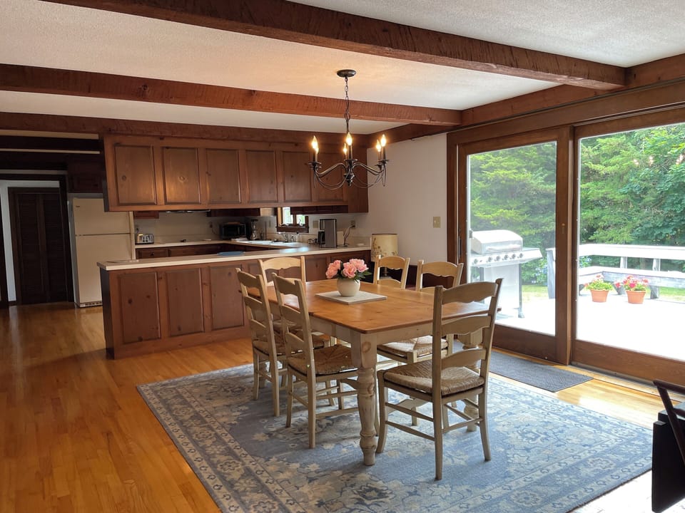 Dining Area - sliders to deck