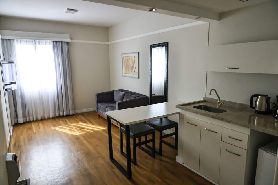 Premium Room, 1 King Bed | Private kitchen | Microwave