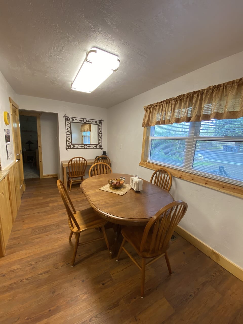 Dining Area adjacent to Galley Kitchen 