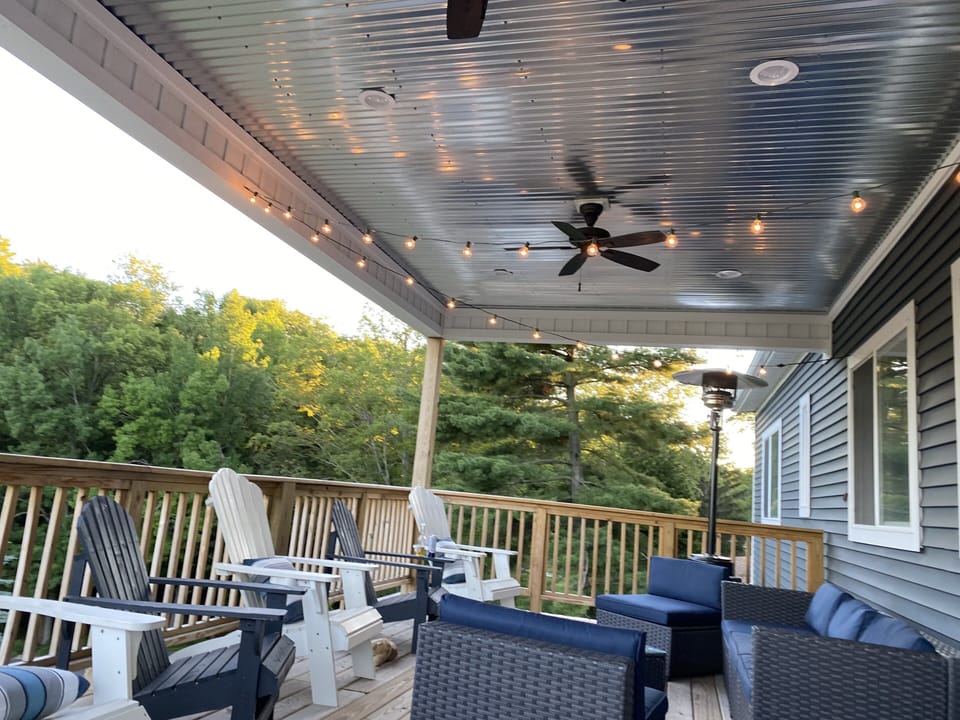 Outdoor walkout deck